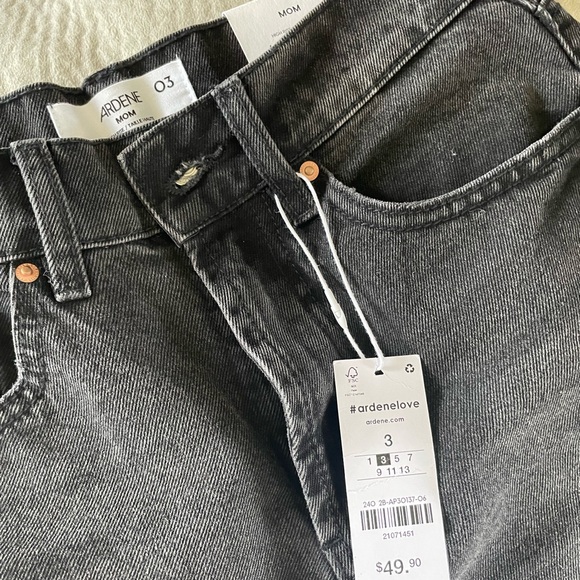 Brand new black jeans from Ardene - Picture 3 of 4